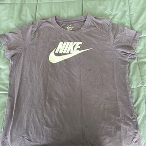 woman’s XL deep purple nike tee